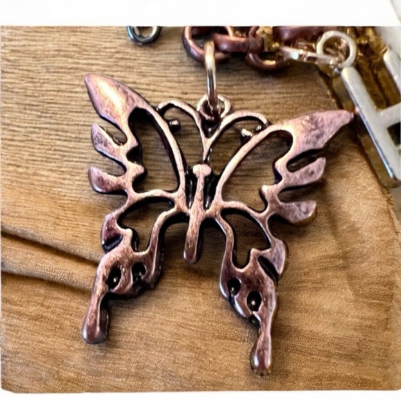 Harry Styles inspired butterfly Initial H and crystal necklace - Picture 9 of 15